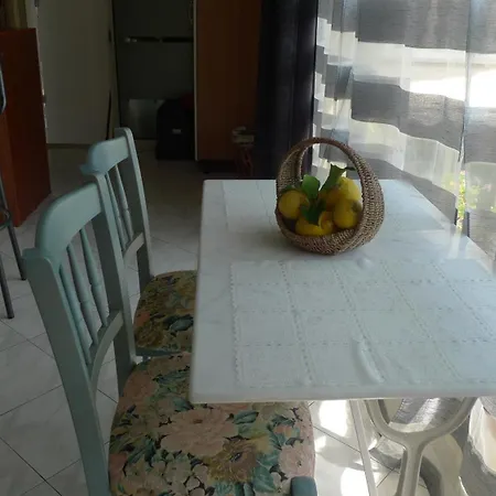 Ensoleille Belle Vue Degagee Apartman Menton