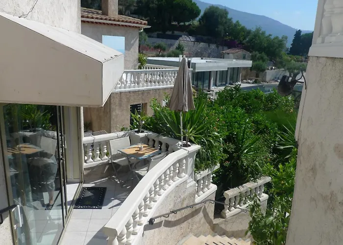 Ensoleille Belle Vue Degagee Menton