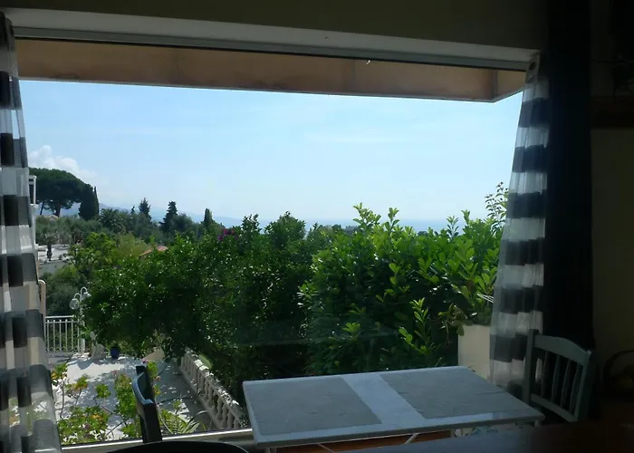 Ensoleille Belle Vue Degagee Apartment Menton